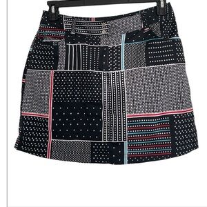 Slazenger Black and Gray A-Line short golf / tennis skort size 4